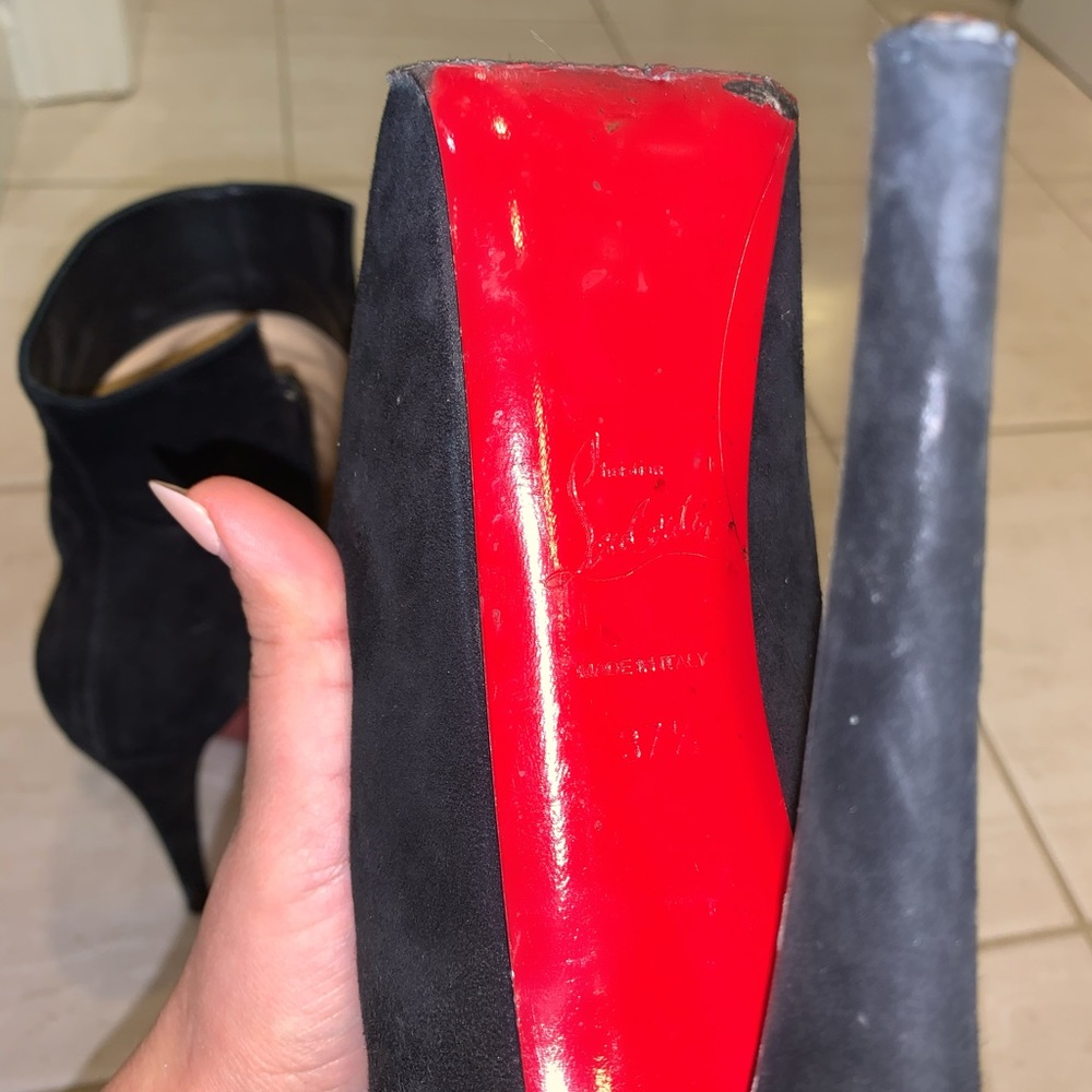 CHRISTIAN LOUBOUTIN: Daf Booties - Picture 4 of 4